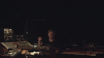 Tripping with Nils Frahm (2020) download